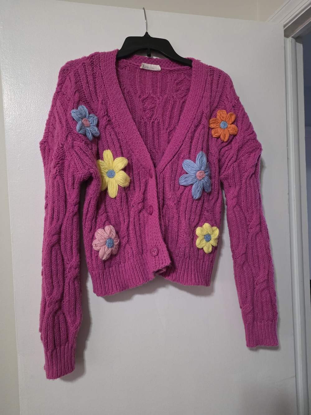 Bright Pink Floral Appliqué Cable Knit Cropped Cardigan Sweater
